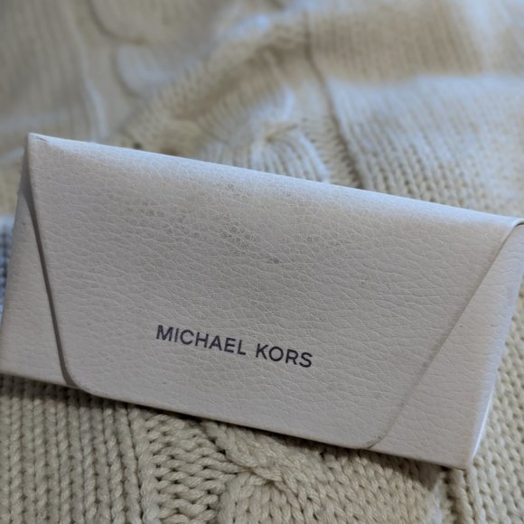 Michael Kors Adelaidei sunglasses - Picture 6 of 6